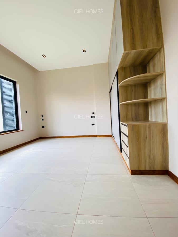 4 Bed House with En Suite in Loresho - 13