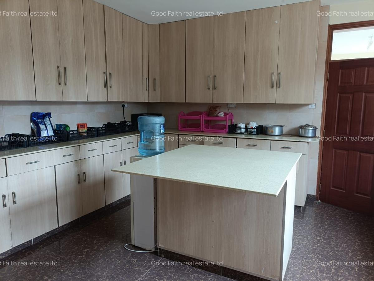 4 Bed House with En Suite in Runda - 5