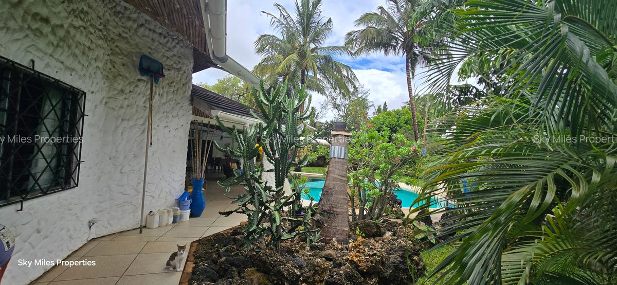 2 Bed Villa with En Suite at Mtwapa La-Marina - 11