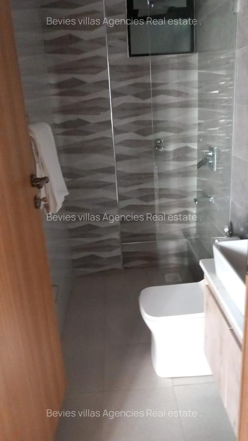 1 Bed Apartment with En Suite at Parklands - 7