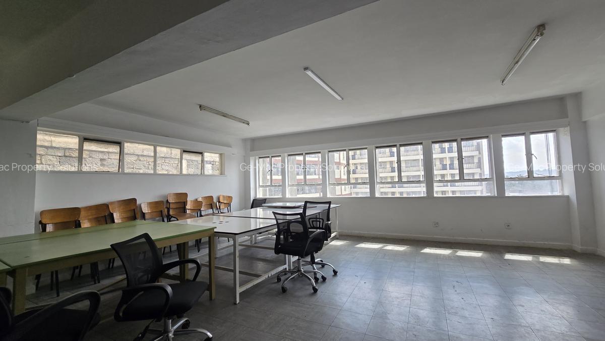 180 m² Commercial Property with Service Charge Included at Kenyatta Market - 1