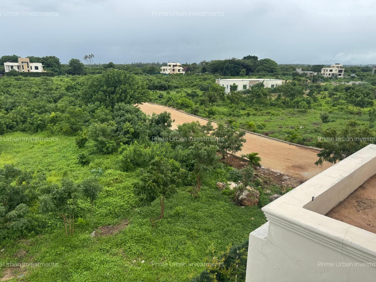 5,445 ft² Land in Vipingo - 7
