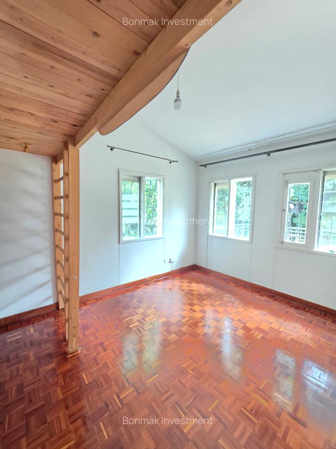 4 Bed House with En Suite at Hillview Estate. - 20