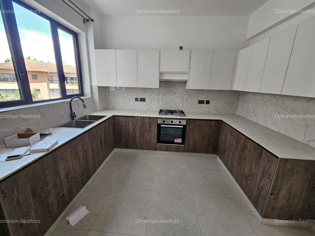 3 Bed Apartment with En Suite in Westlands Area - 6