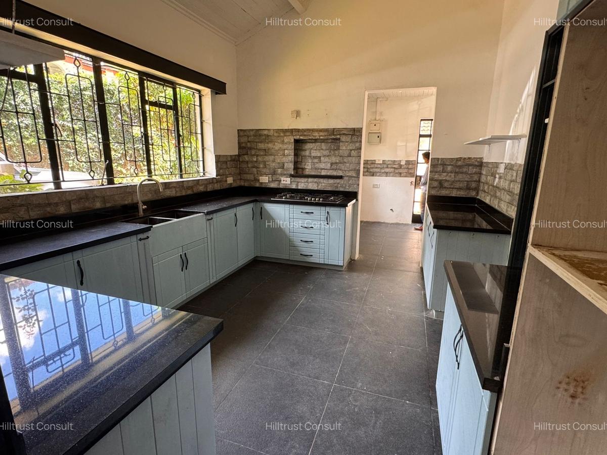 4 Bed Townhouse with En Suite at Off James Gichuru - 1