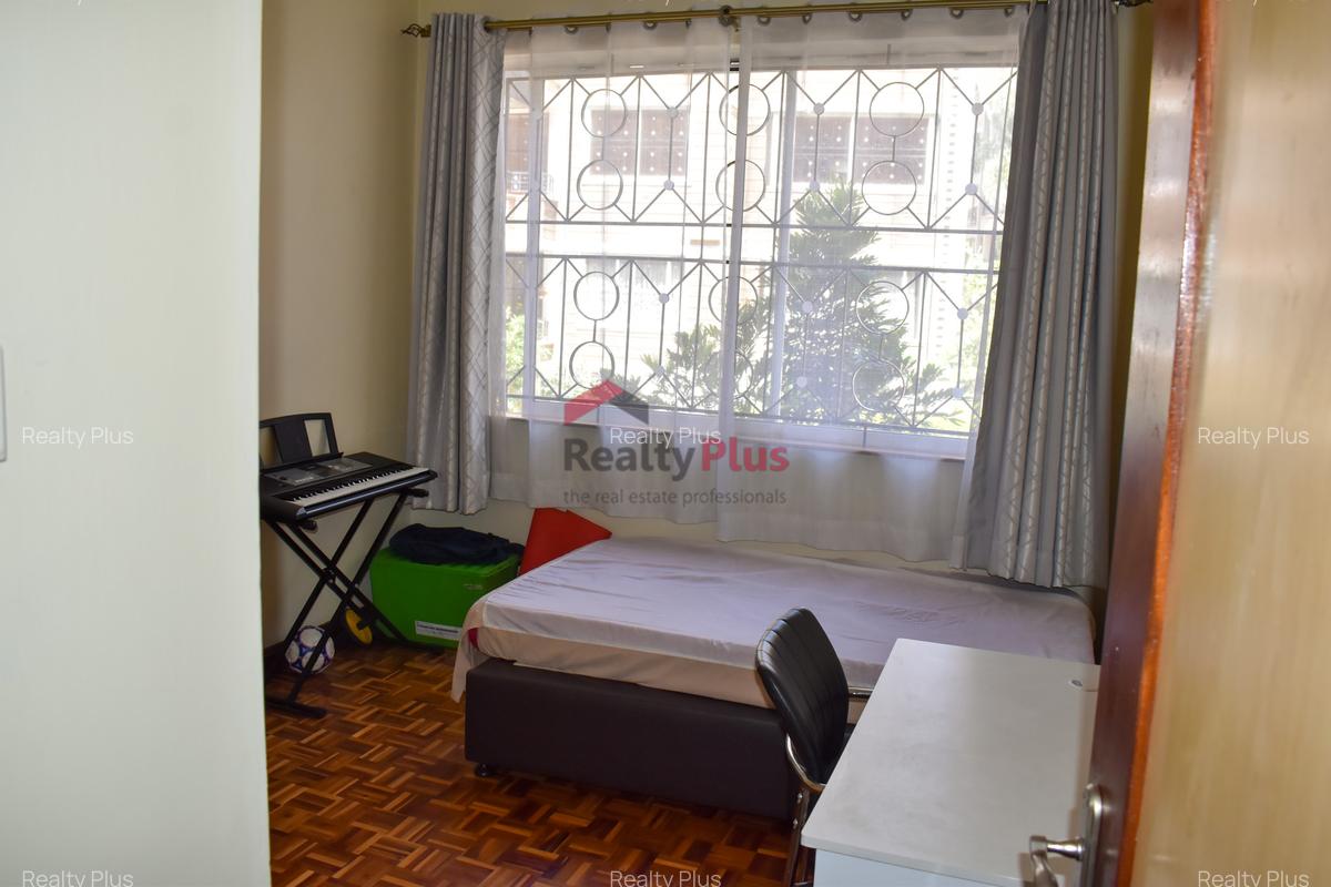 4 Bed Apartment with En Suite in Riverside - 11