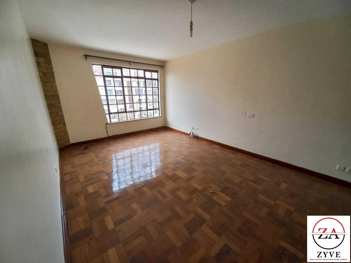 Serviced 3 Bed Apartment with En Suite at Riverside Drive - 13