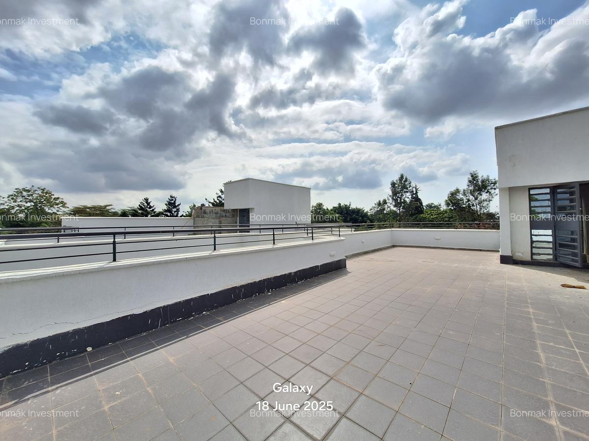 5 Bed Townhouse with En Suite at Convent Drive - 4