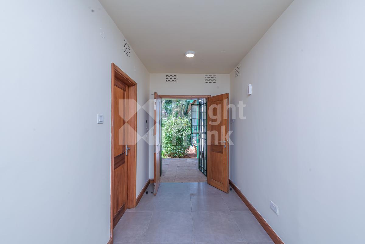 4 Bed House with En Suite in Kitisuru - 7