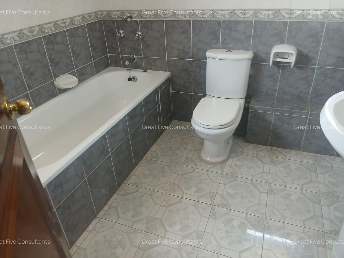 5 Bed Villa with En Suite in Runda - 17