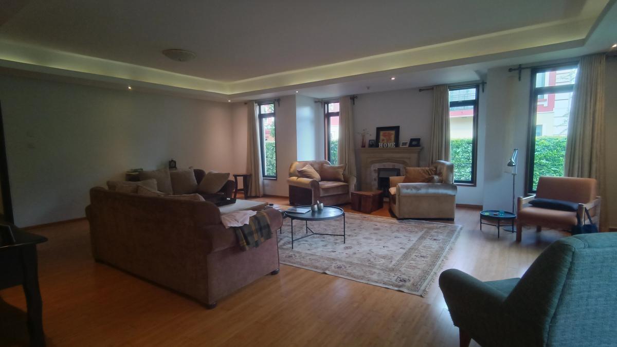4 Bed House with En Suite at Lavington Estate Nairobi - 2