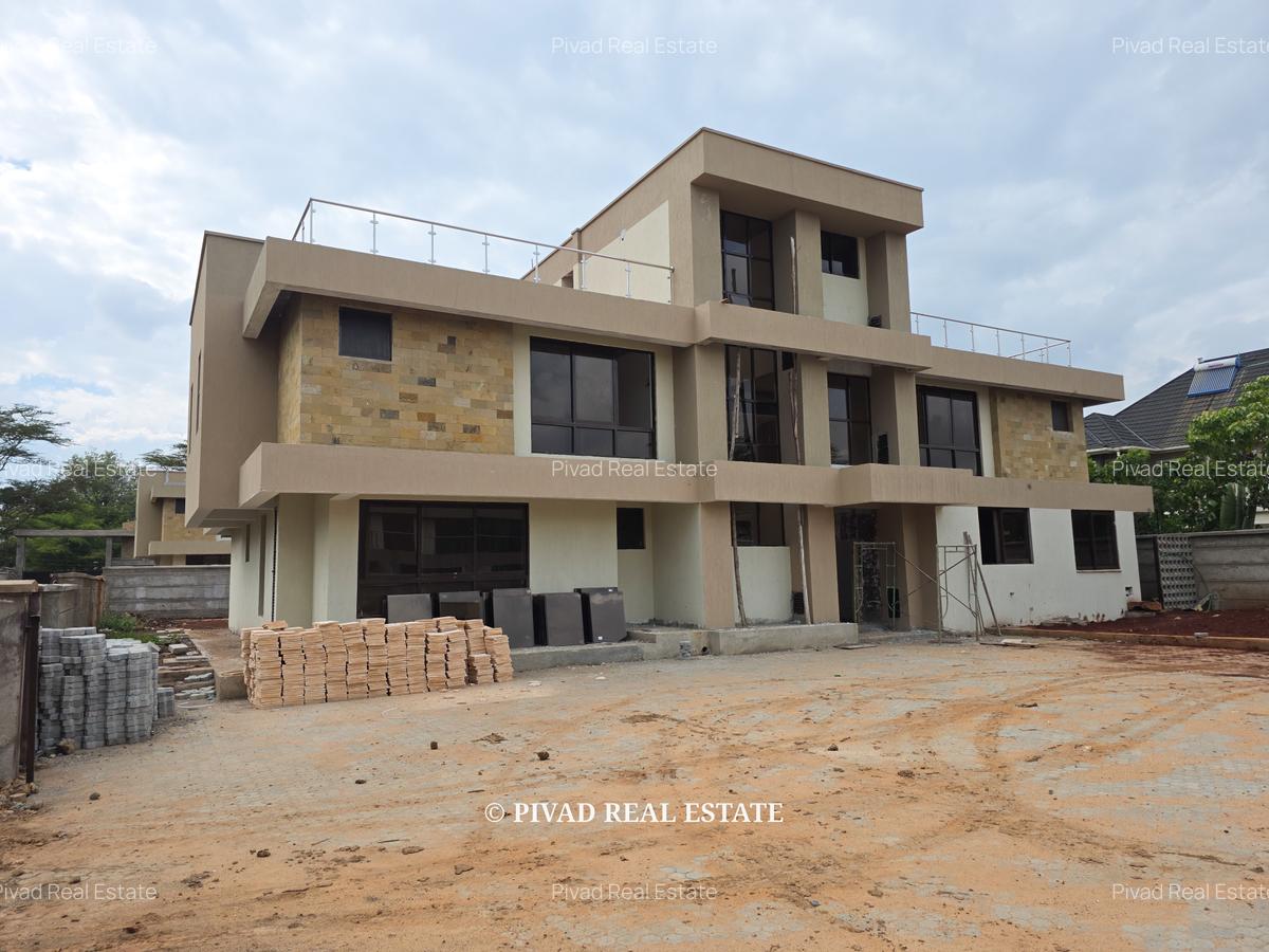 4 Bed House with Garden in Karen - 3