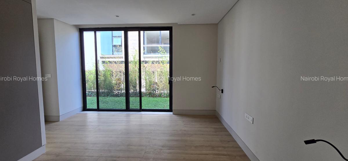 5 Bed Townhouse with En Suite at Grovelia Grove - 12