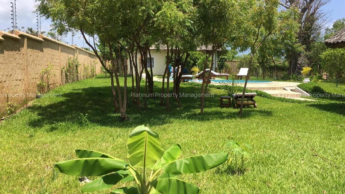 1,000 m² Land in Diani - 10