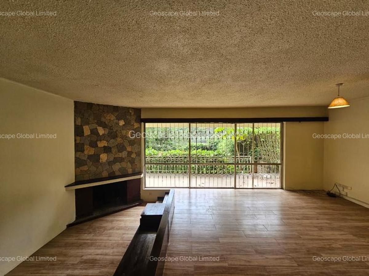 4 Bed Townhouse with En Suite in Spring Valley - 7