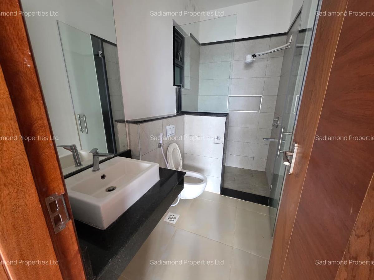 2 Bed Apartment with En Suite in Rhapta Road - 6