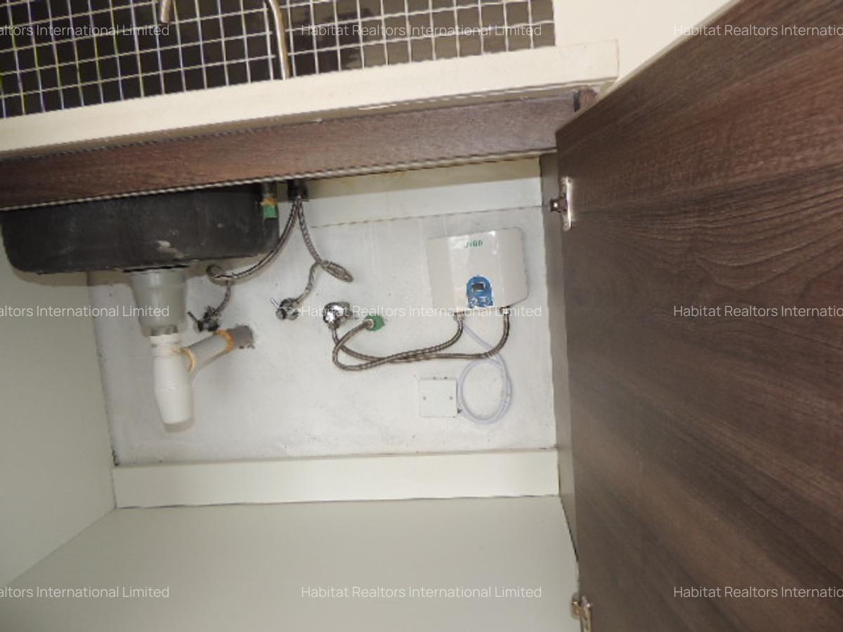 1 Bed Apartment with En Suite at Mbaazi Road - 8