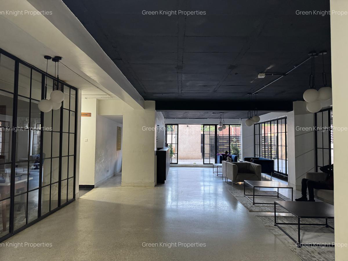 Serviced 3 Bed Apartment with En Suite in Kilimani - 9