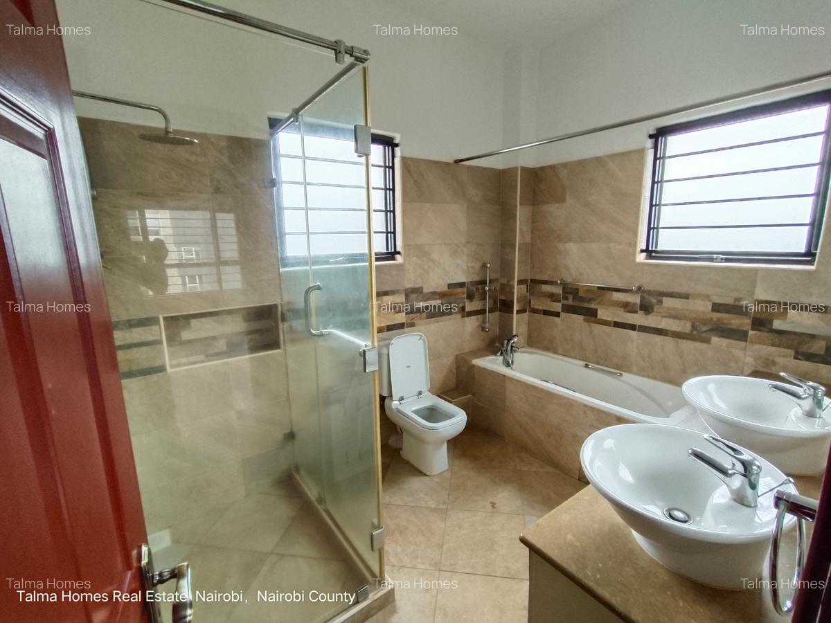 3 Bed Apartment with En Suite at Rhapta Road Side - 6