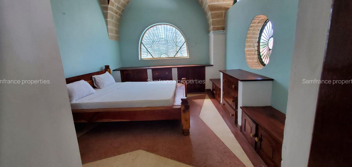6 Bed Townhouse with En Suite at Kilifi Bofa - 7