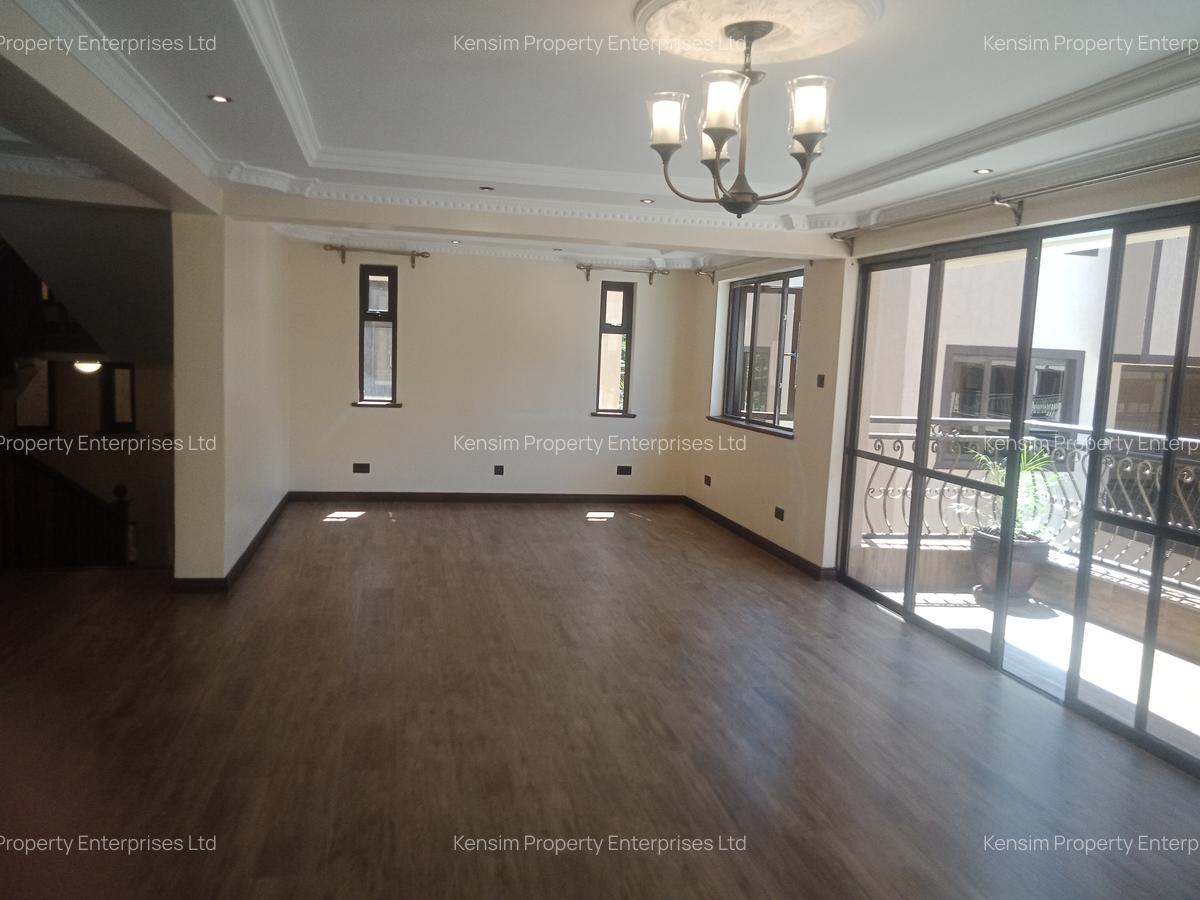 5 Bed Townhouse with En Suite in Lavington - 8