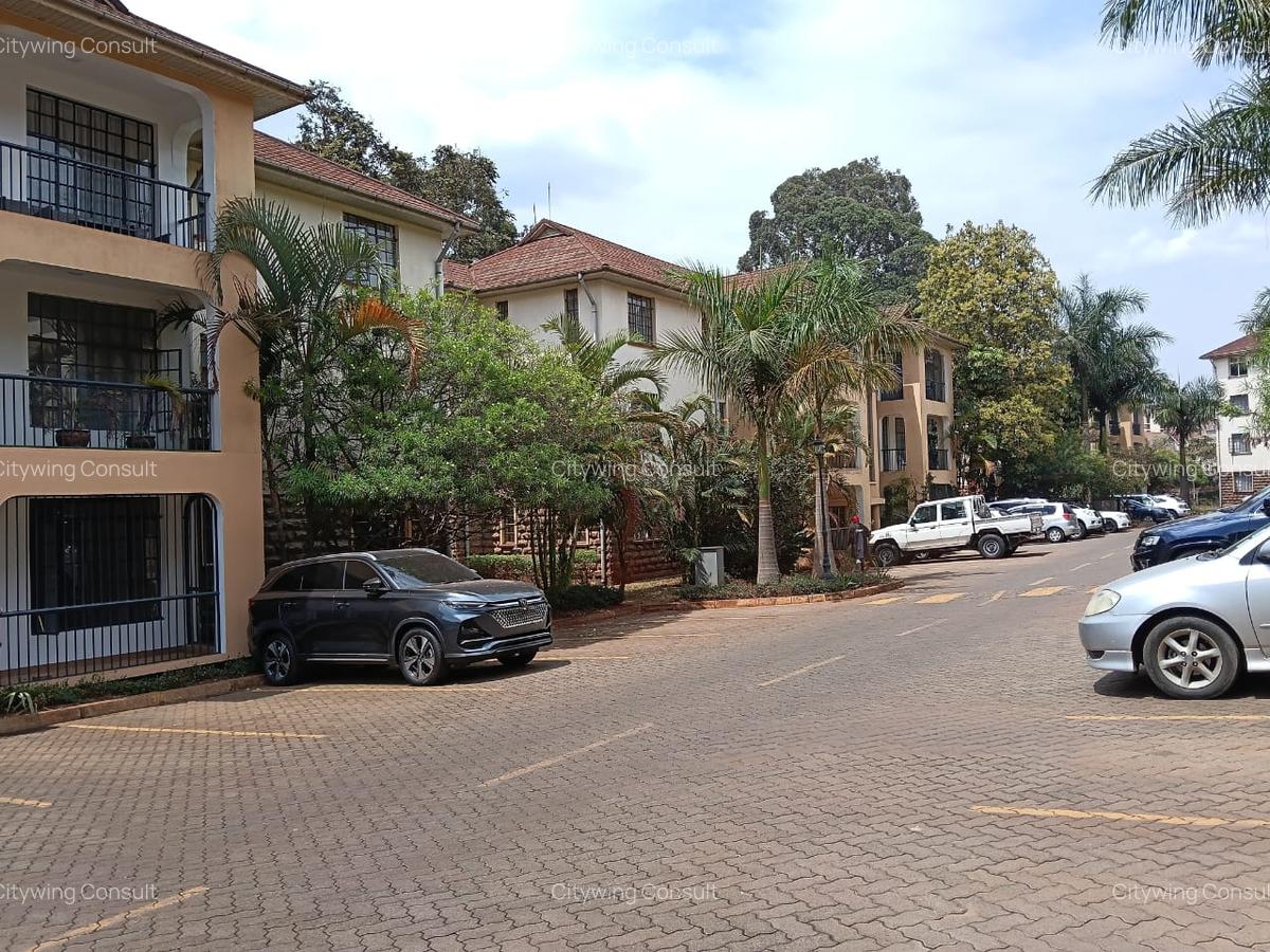 3 Bed Apartment with En Suite at Loresho - 15