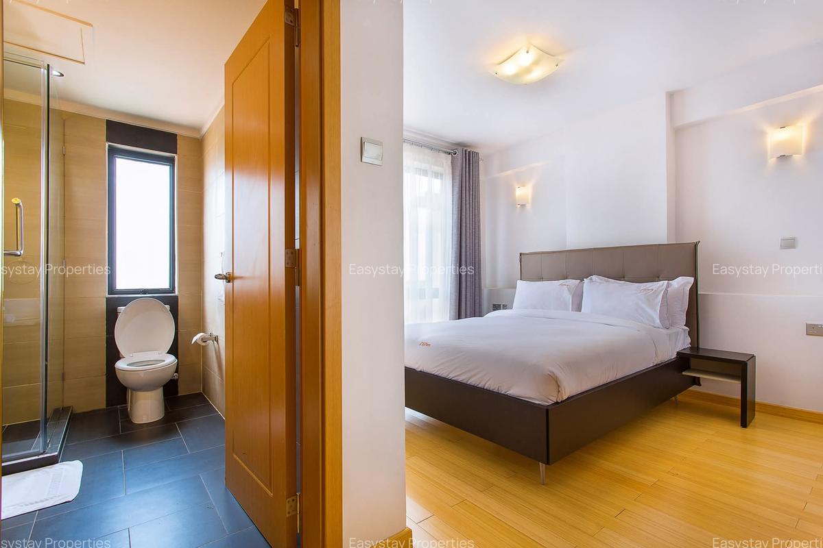 Serviced 2 Bed Apartment with En Suite in Brookside - 6