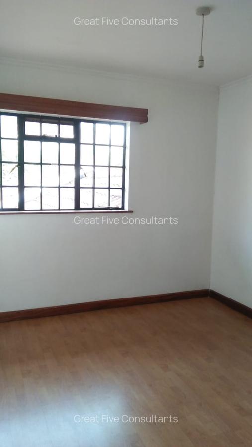 5 Bed Villa with En Suite in Runda - 10