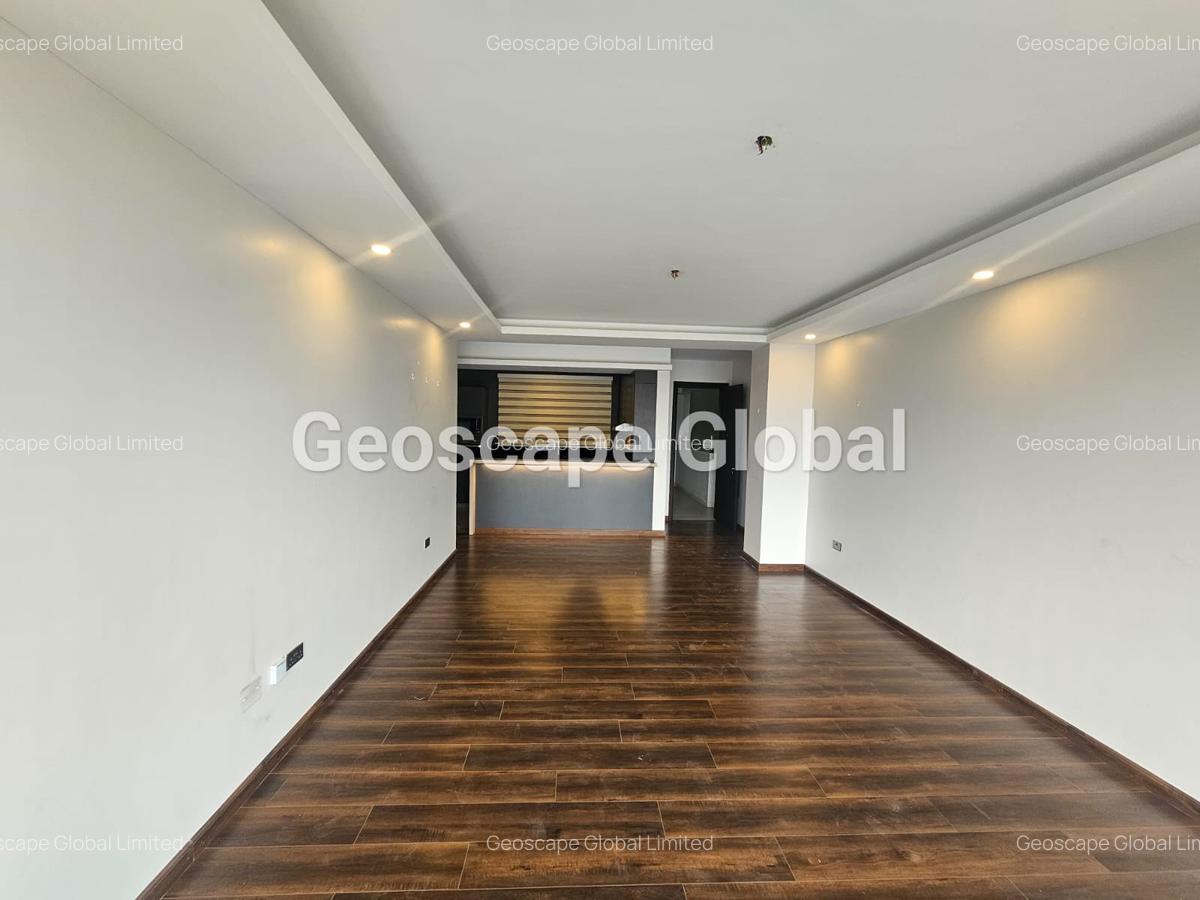 3 Bed Apartment with En Suite in Brookside - 5
