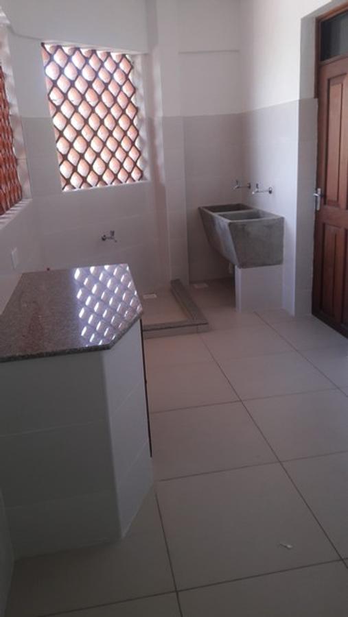 4 Bed Apartment with Swimming Pool in Nyali Area - 5