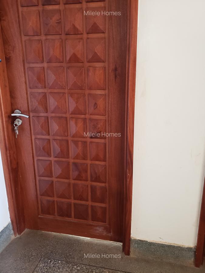 Serviced 2 Bed Apartment with En Suite at Thindigua - 5