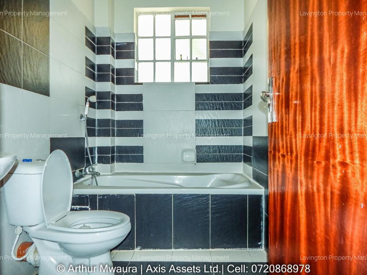 3 Bed Apartment with En Suite at Riverside Drive - 7