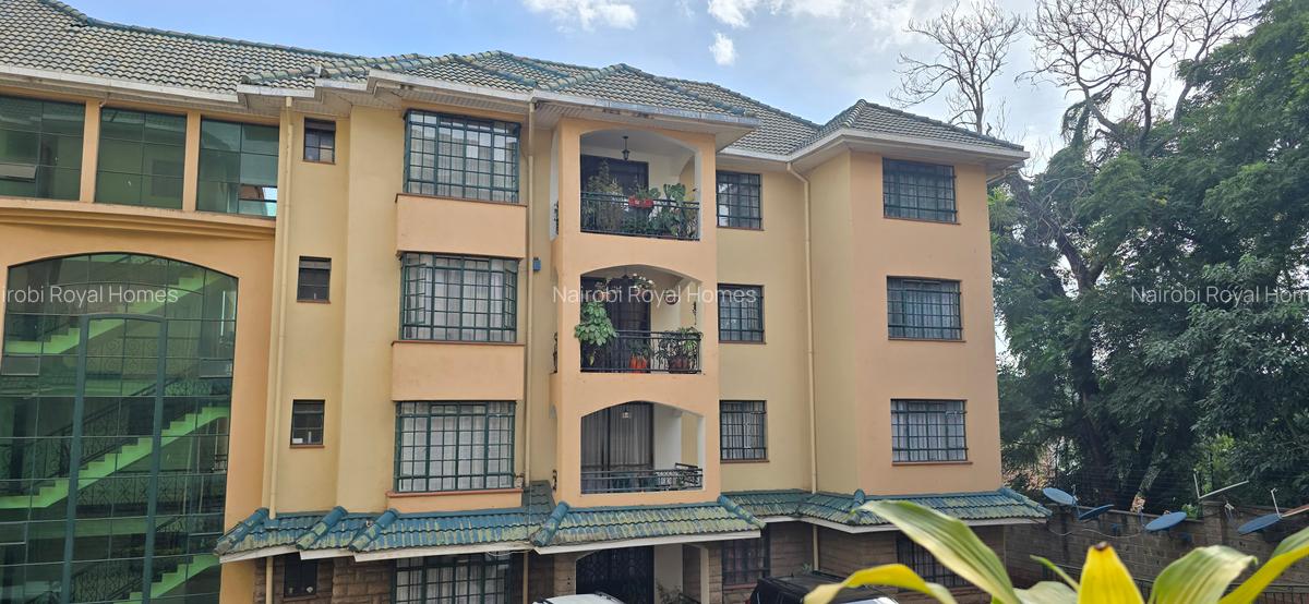 3 Bed Apartment with En Suite at Oak Wood 45 - 2