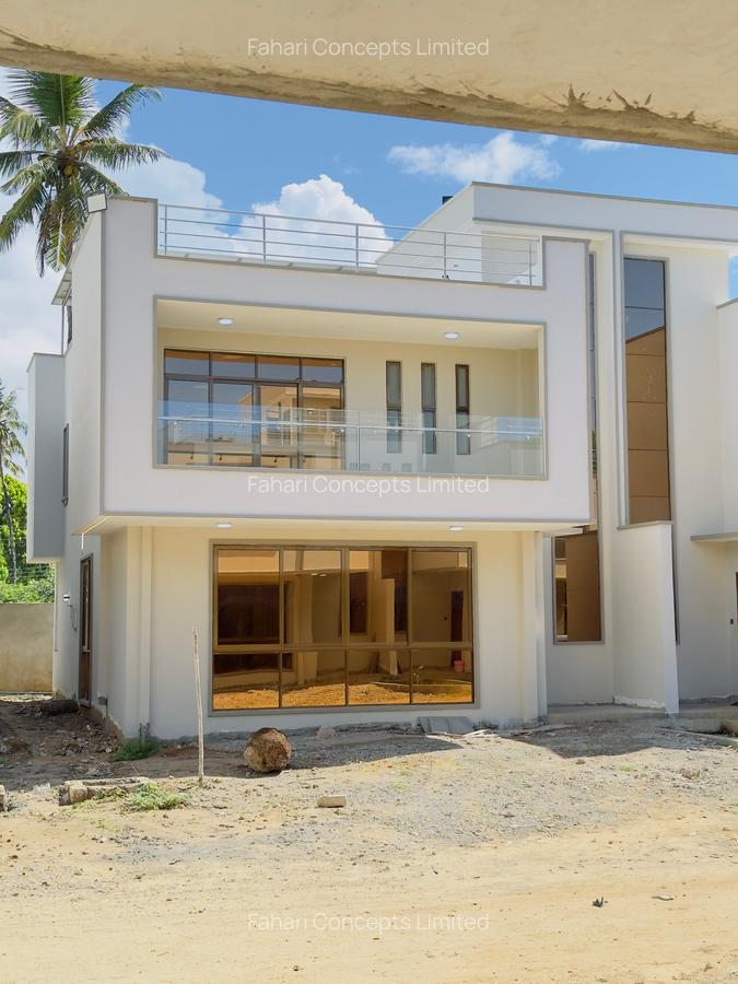 4 Bed Townhouse with En Suite in Mtwapa - 1