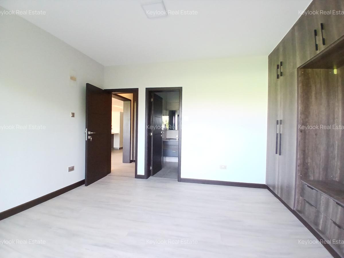 2 Bed Apartment with En Suite at Riverside Drive - 7