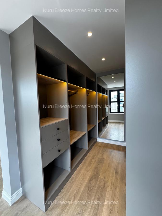 4 Bed Townhouse with En Suite in Runda - 11