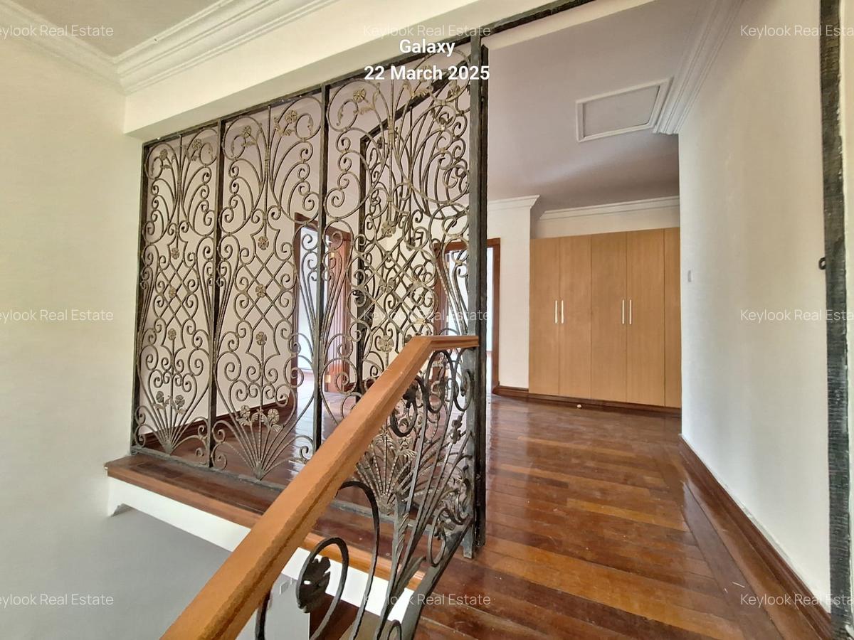 4 Bed Townhouse with En Suite at Lavington Green - 9