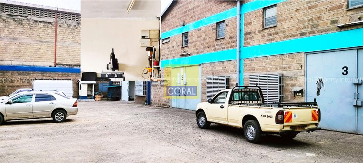 Warehouse in Industrial Area - 13