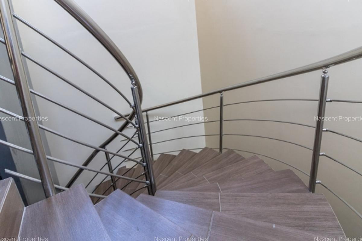 3 Bed Apartment with En Suite in Kileleshwa - 16