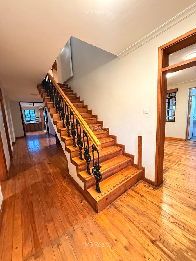 7 Bed House with En Suite in Runda - 9