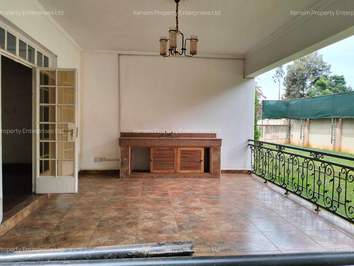 4 Bed Townhouse with En Suite in Lavington - 18