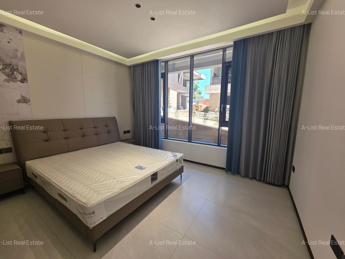 5 Bed Villa with En Suite at Jacaranda Avenue - 16