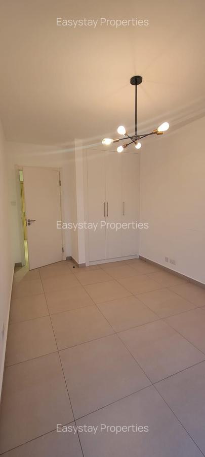 1 Bed Apartment with En Suite in Lavington - 5