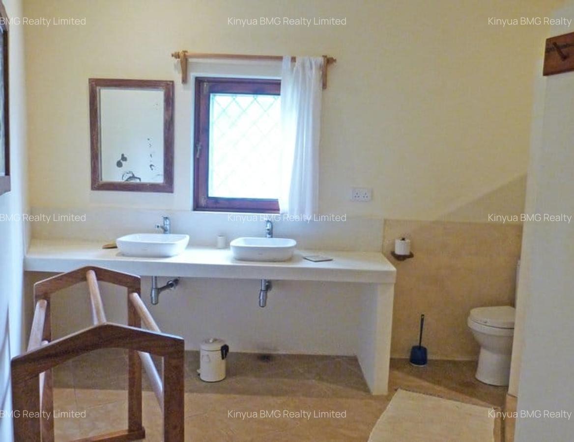 4 Bed Villa with En Suite in Watamu - 9