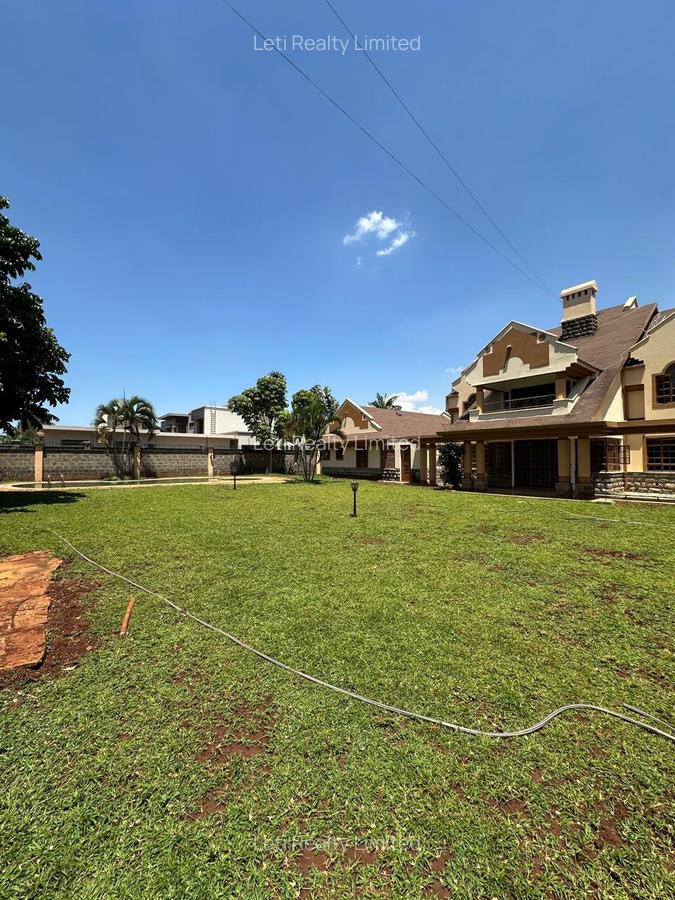 5 Bed House with En Suite in Runda - 4