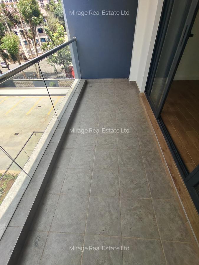 1 Bed Apartment with En Suite in Lavington - 3