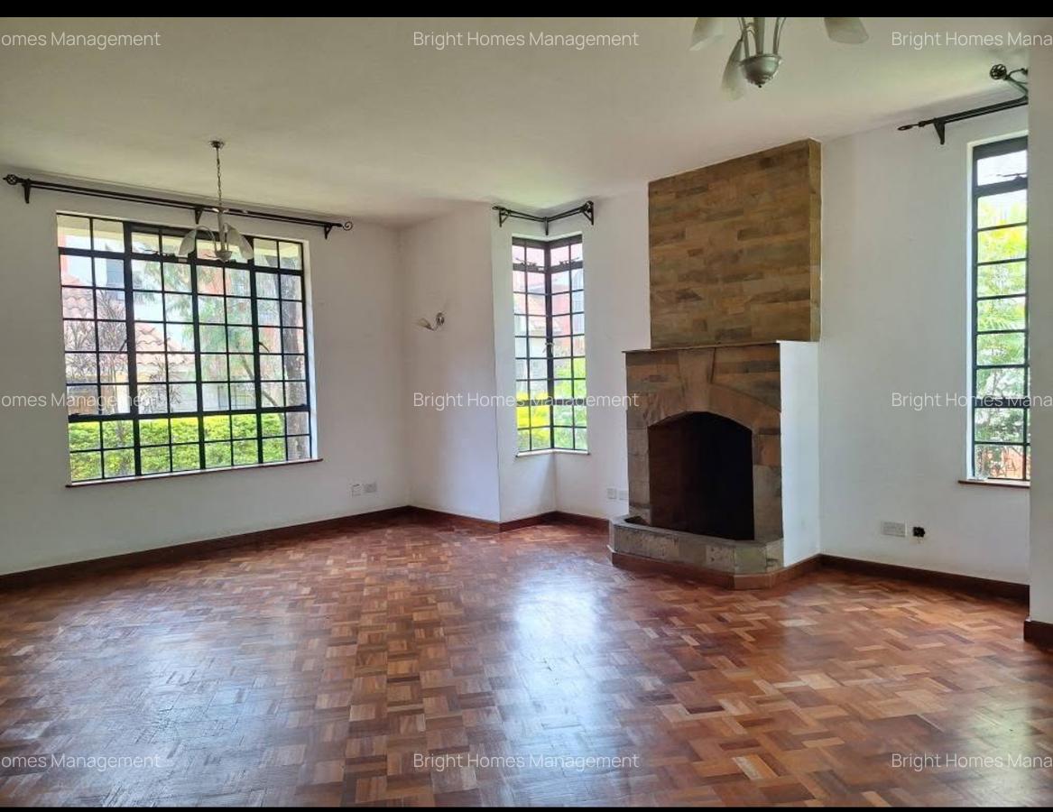 4 Bed Townhouse with En Suite in Lavington - 7