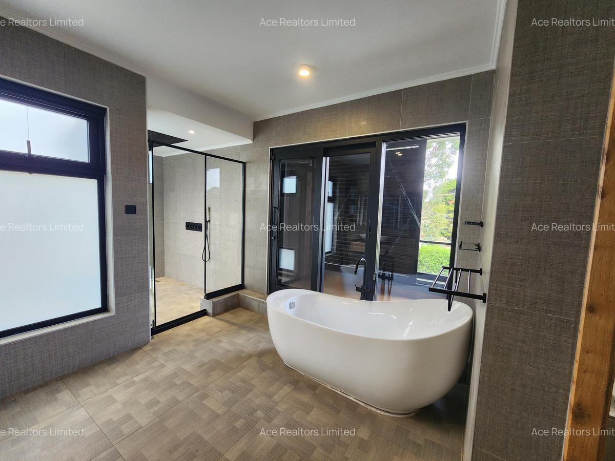 4 Bed Villa with En Suite at Jacaranda Avenue - 13