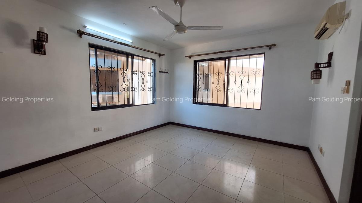4 Bed Apartment with En Suite at Kaunda Avenue - 7