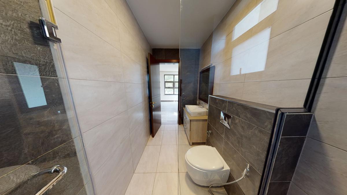 4 Bed Apartment with En Suite at General Mathenge - 17